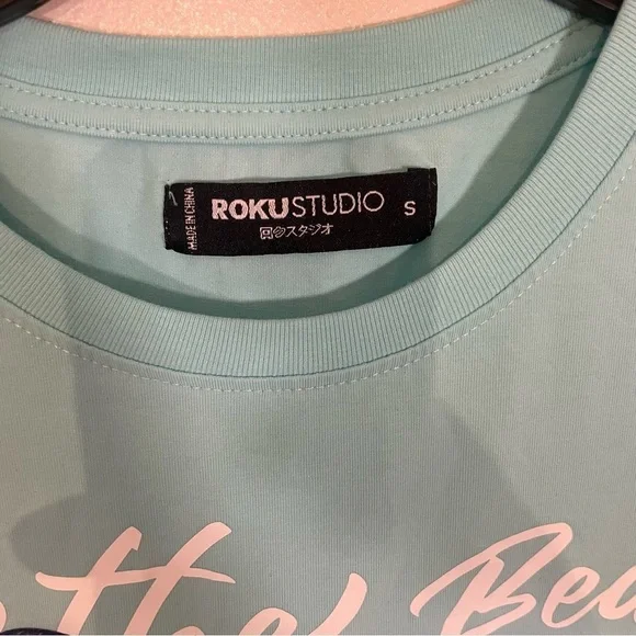 Roku Studio Kill The Bear Tee Turquoise Blue T-shirt Patch Fuzzy Bear Sz Small - Picture 3 of 6